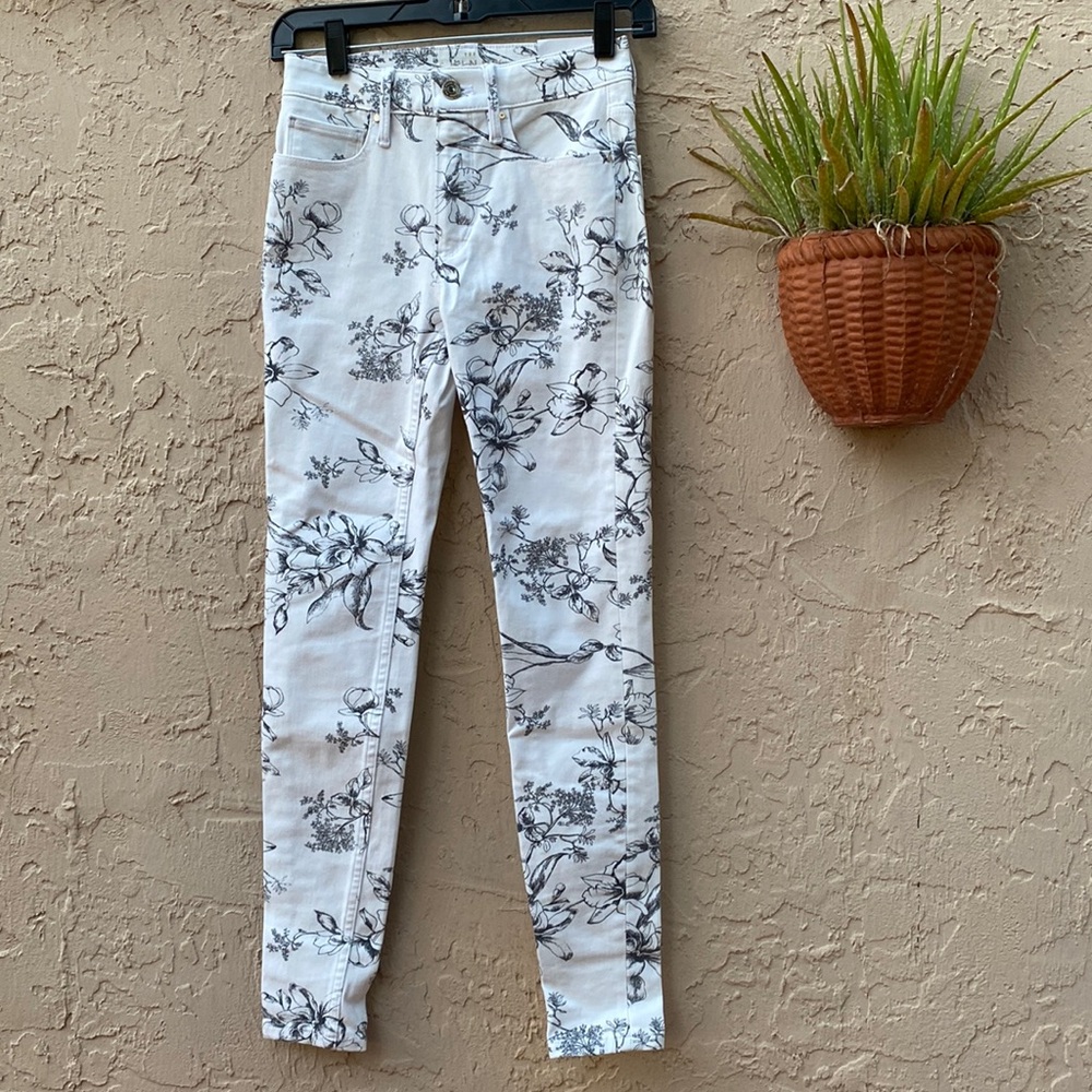 BNWT White House Black Market Ultimate Sculpt Fit Jeans